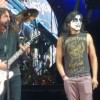 Foo Fighters спели на сцене Monkey Wrench вместе с фанатом